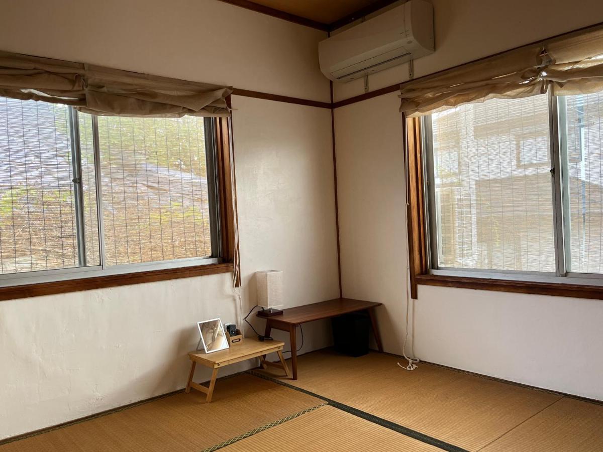Guesthouse紫雲 Kanonji Exterior photo