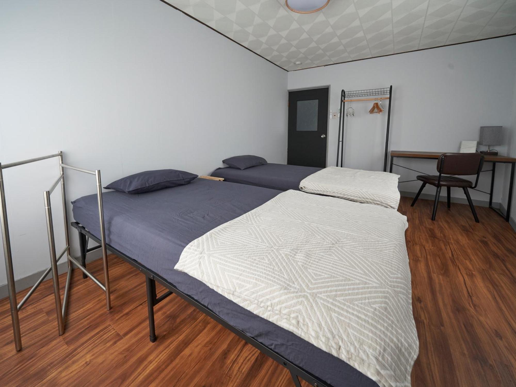 Guesthouse紫雲 Kanonji Exterior photo